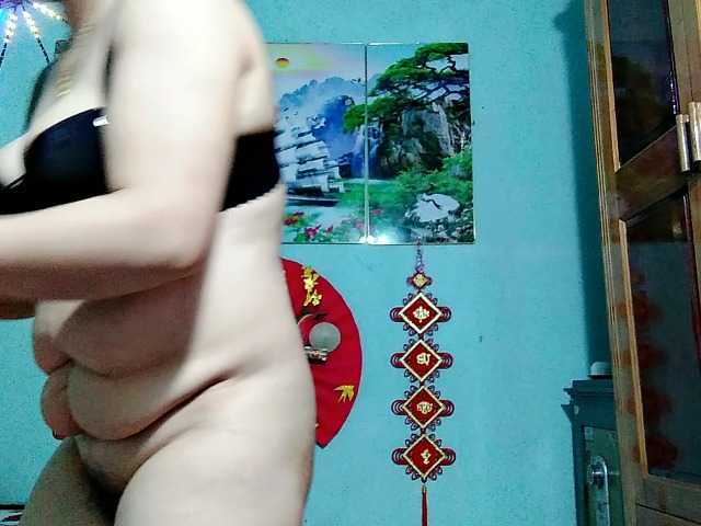 Linhanhsex2k live cam on BongaCams