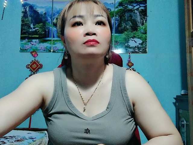 Linhanhsex2k live cam on BongaCams