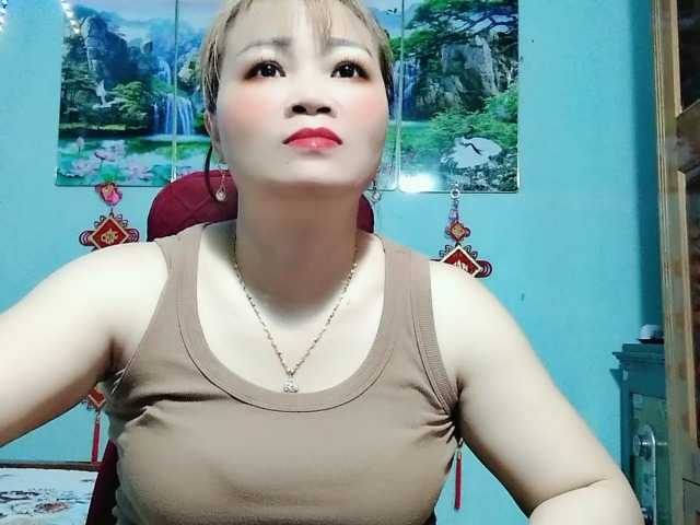Linhanhsex2k live cam on BongaCams