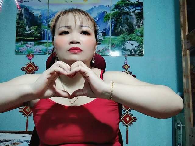 Linhanhsex2k live cam on BongaCams