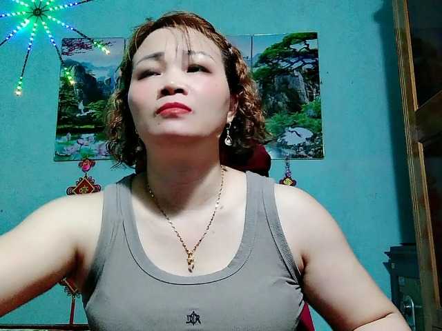 Linhanhsex2k live cam on BongaCams