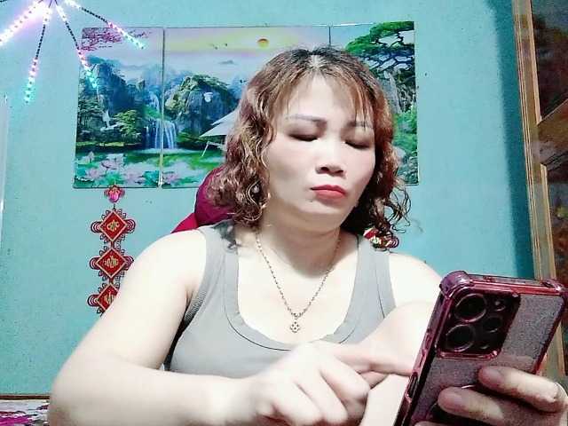 Linhanhsex2k live cam on BongaCams