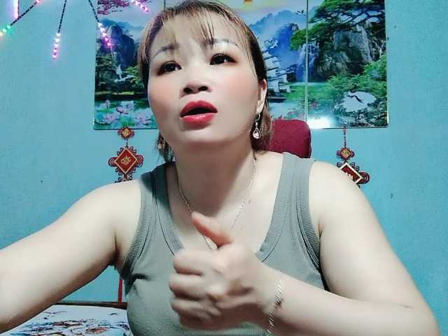 Linhanhsex2k's BongaCams show and profile