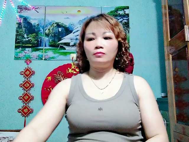 Linhanhsex2k live cam on BongaCams