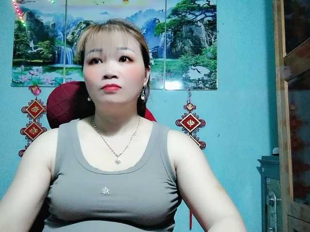 Linhanhsex2k live cam on BongaCams