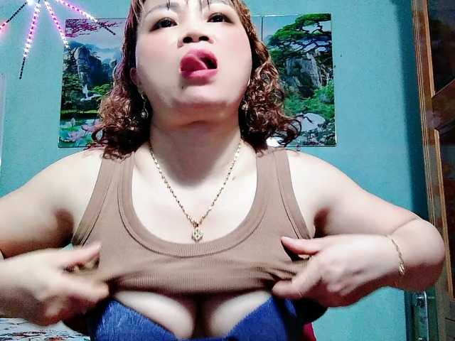 Linhanhsex2k live cam preview