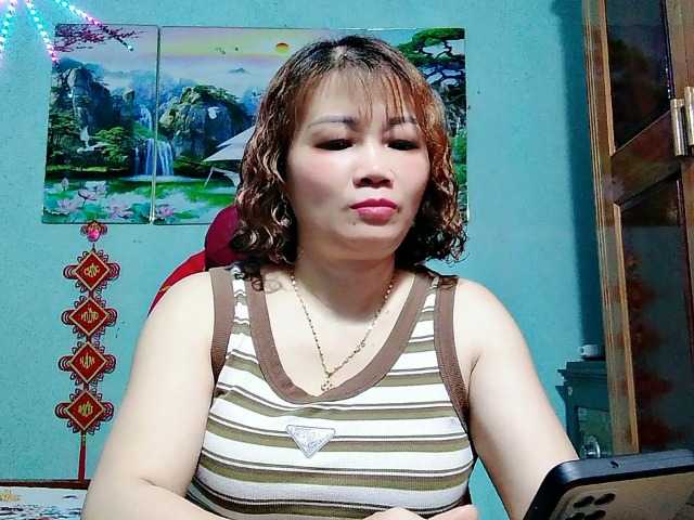 Linhanhsex2k live cam on BongaCams