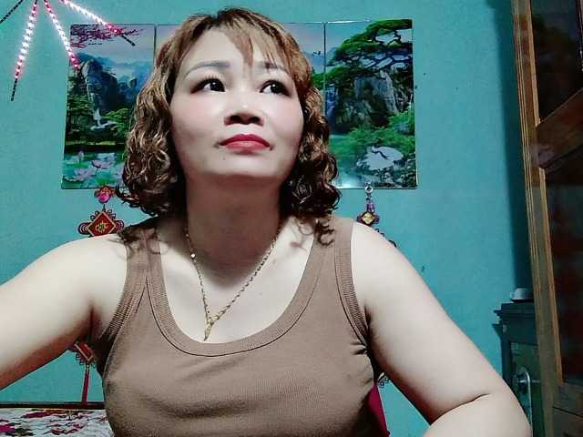 Linhanhsex2k live cam on BongaCams