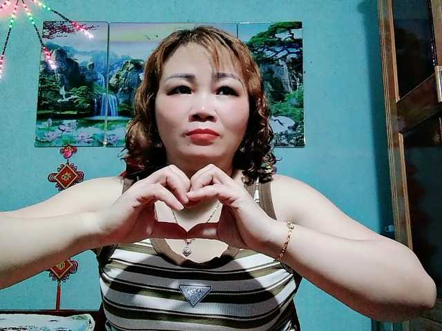 Linhanhsex2k live cam on BongaCams