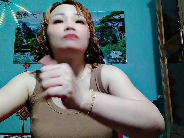 Linhanhsex2k live webcam show