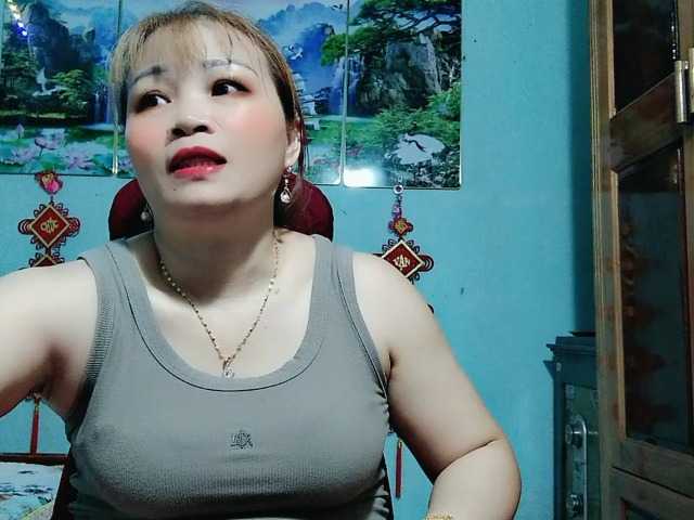 Linhanhsex2k live cam on BongaCams
