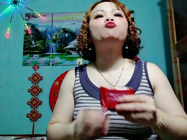 Linhanhsex2k live webcam show