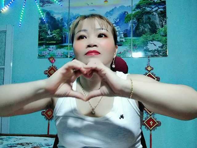 Linhanhsex2k live cam on BongaCams