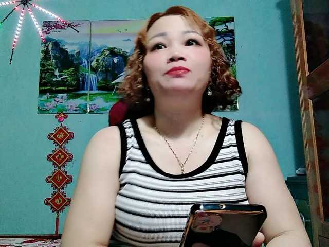 Linhanhsex2k live cam on BongaCams