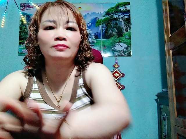 Linhanhsex2k live cam on BongaCams