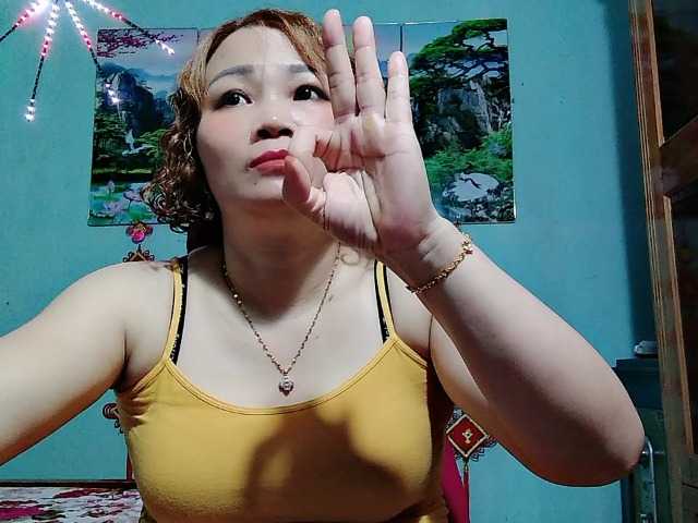 Linhanhsex2k live cam on BongaCams