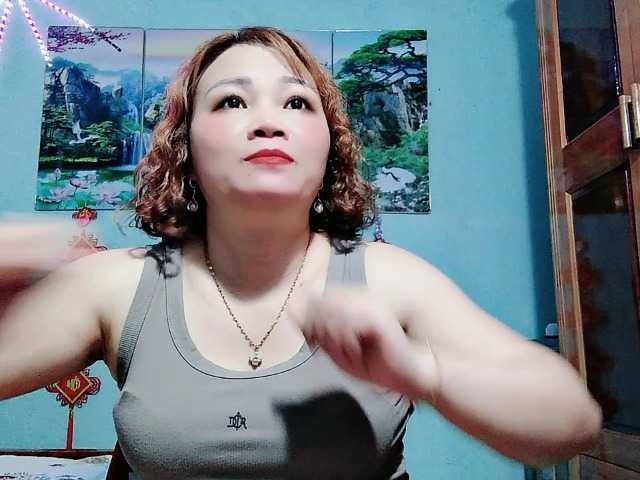 Linhanhsex2k live cam on BongaCams