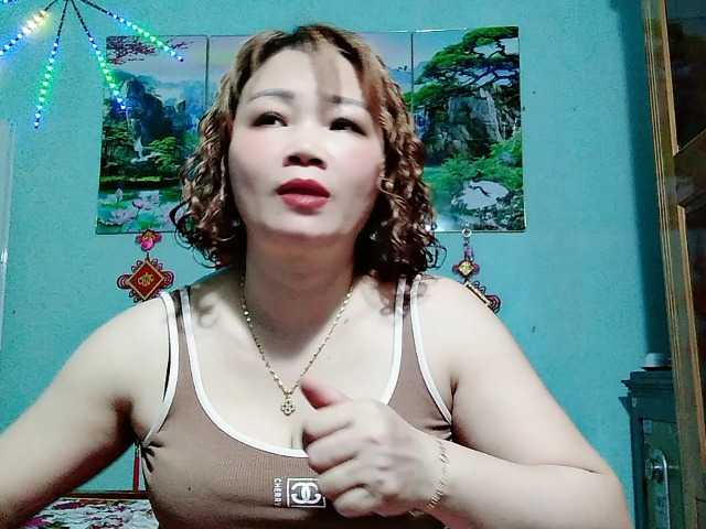 Linhanhsex2k live cam on BongaCams