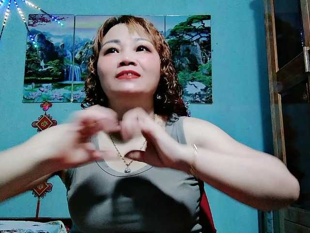 Linhanhsex2k live cam