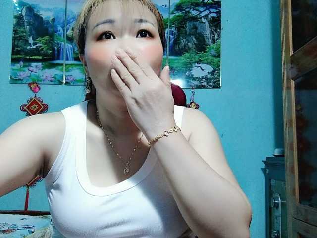 Linhanhsex2k live cam on BongaCams