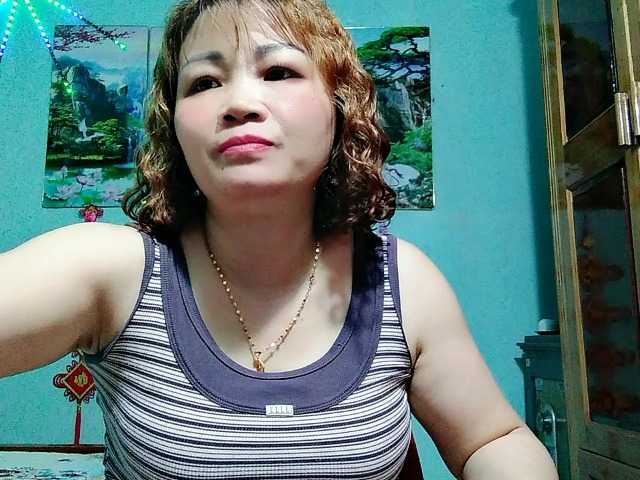 Linhanhsex2k live cam on BongaCams