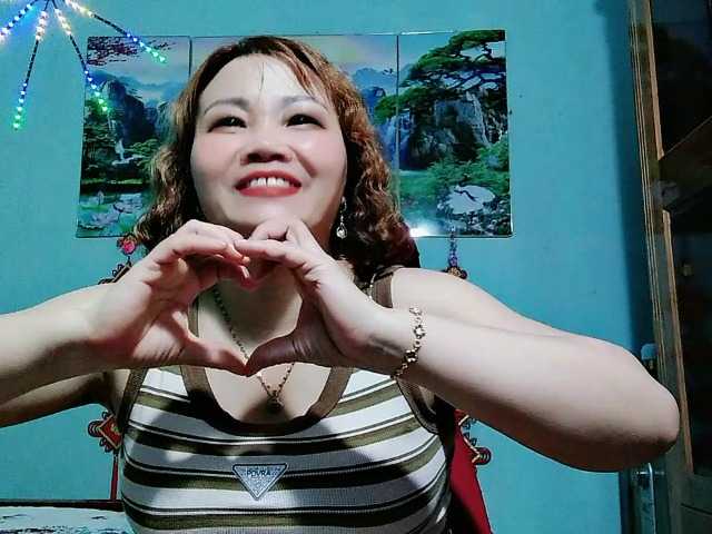 Linhanhsex2k live cam on BongaCams