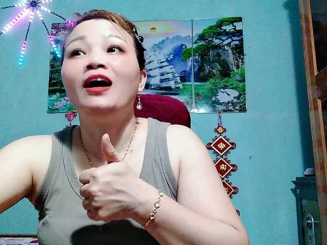 Linhanhsex2k live webcam show
