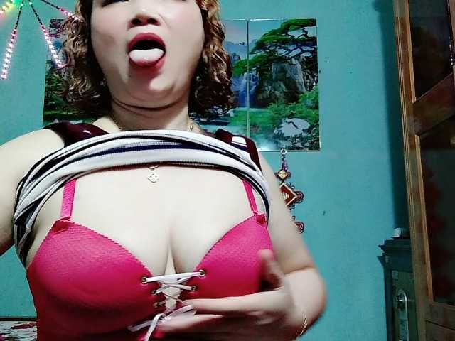 Linhanhsex2k live cam preview