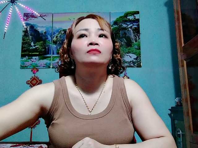 Linhanhsex2k live webcam show