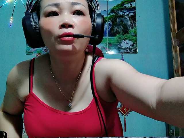 Linhanhsex2k live cam on BongaCams