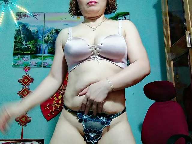 Linhanhsex2k live cam on BongaCams