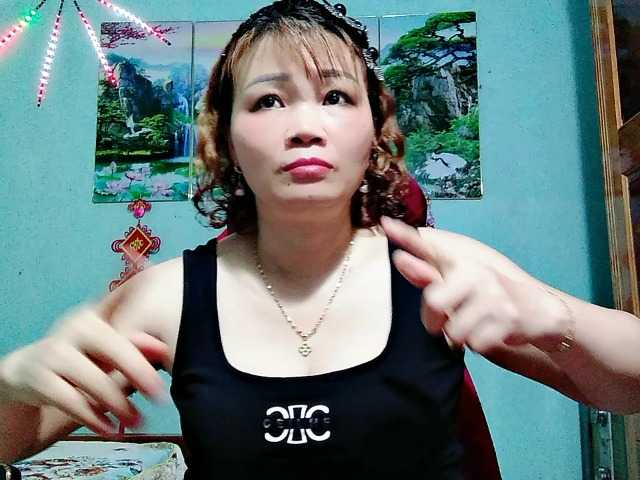 Linhanhsex2k live cam on BongaCams