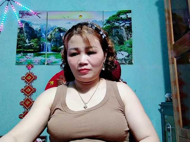 Linhanhsex2k live webcam show