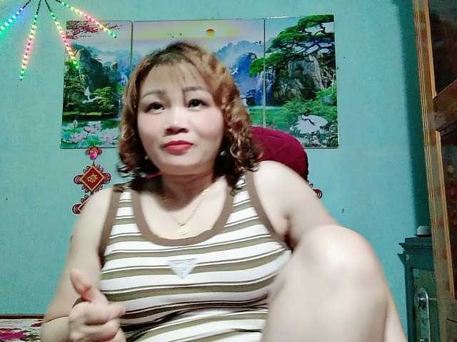 Linhanhsex2k — live female cam