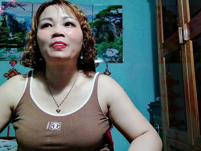 Linhanhsex2k live cam on BongaCams