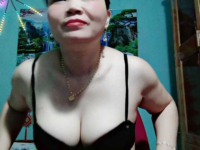 Linhanhsex2k live cam on BongaCams