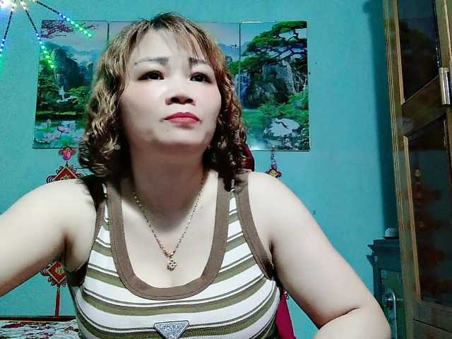 Linhanhsex2k — live female cam