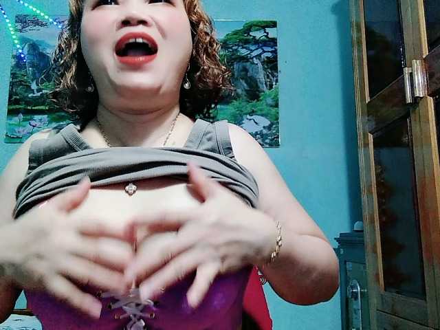 Linhanhsex2k live cam on BongaCams