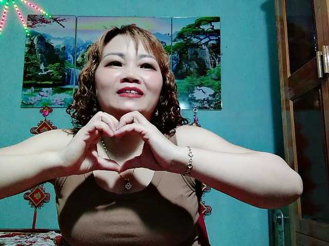 Linhanhsex2k live cam on BongaCams