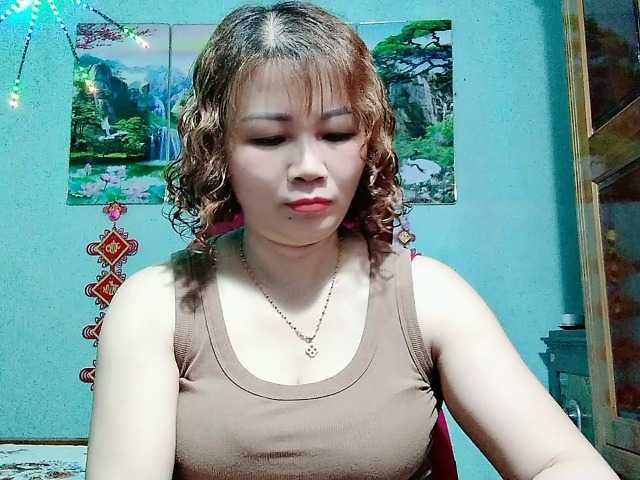 Linhanhsex2k live cam on BongaCams