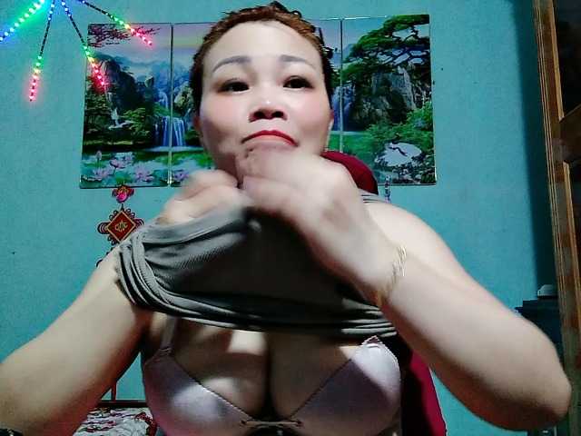 Linhanhsex2k live cam on BongaCams