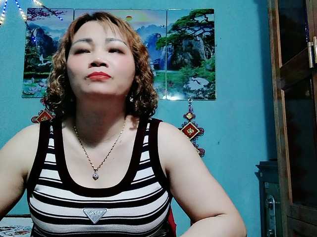 Linhanhsex2k live cam on BongaCams