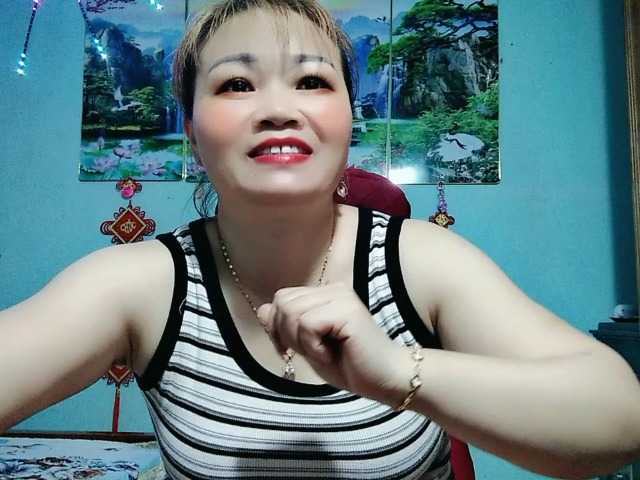 Linhanhsex2k live cam on BongaCams
