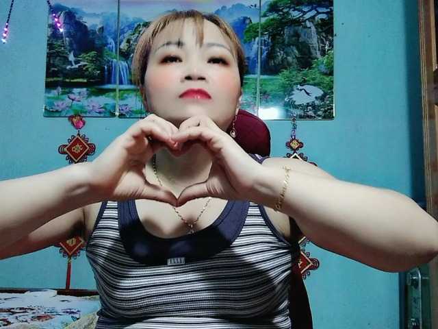 Linhanhsex2k live cam on BongaCams