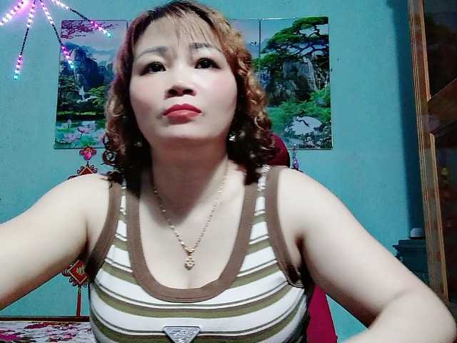 Linhanhsex2k — live female cam
