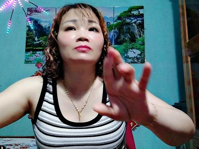 Linhanhsex2k live cam on BongaCams