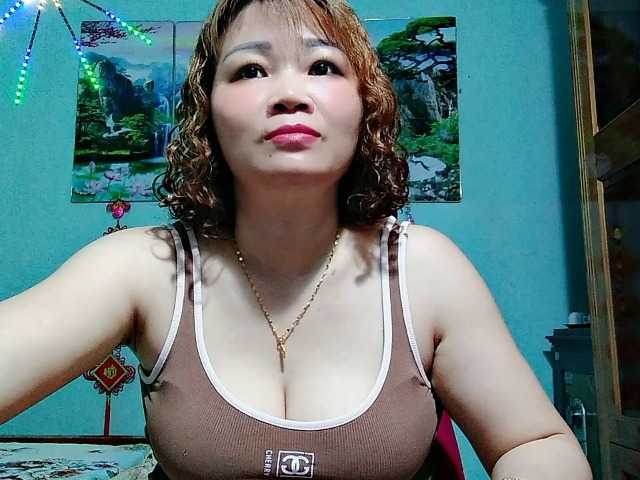 Linhanhsex2k live cam on BongaCams