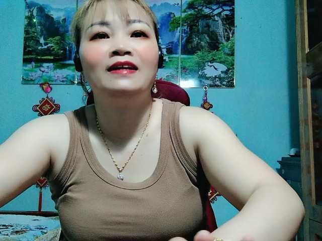 Linhanhsex2k live cam on BongaCams
