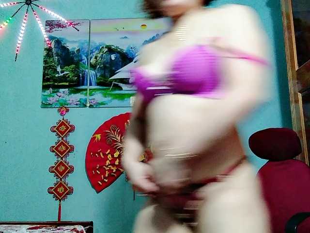 Linhanhsex2k live webcam show