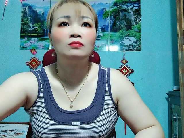 Linhanhsex2k live cam on BongaCams